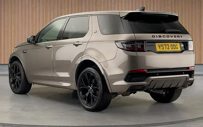 Used Land Rover Discovery 5 Urban Edition 204 HP (150 kW) 2023 SUV