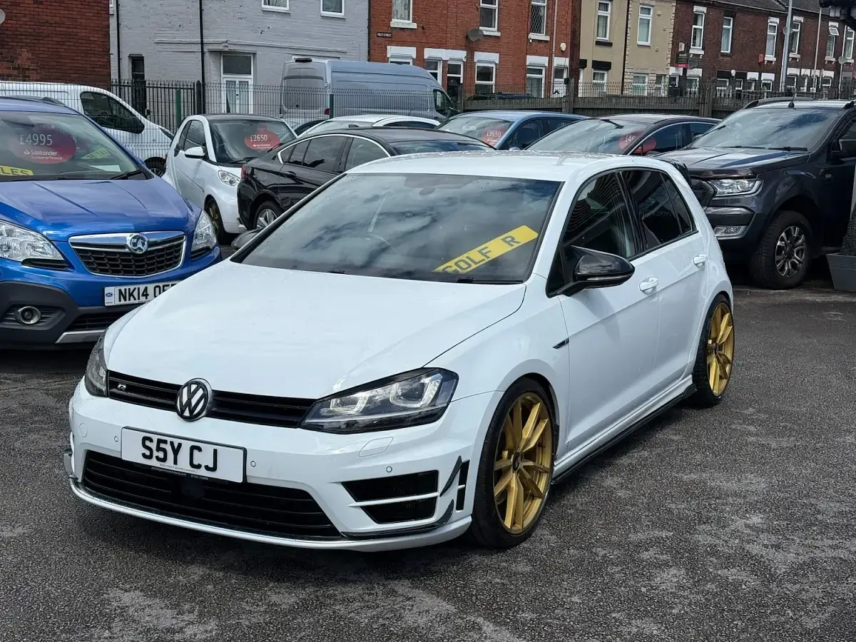 Used VW Golf VII R 295 HP (216 kW) 2015 White Hatchback