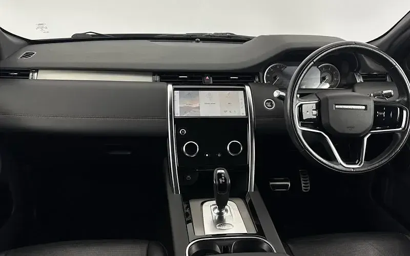 Used Land Rover Discovery Sport R-Dynamic 200 HP (147 kW) 2021 White SUV