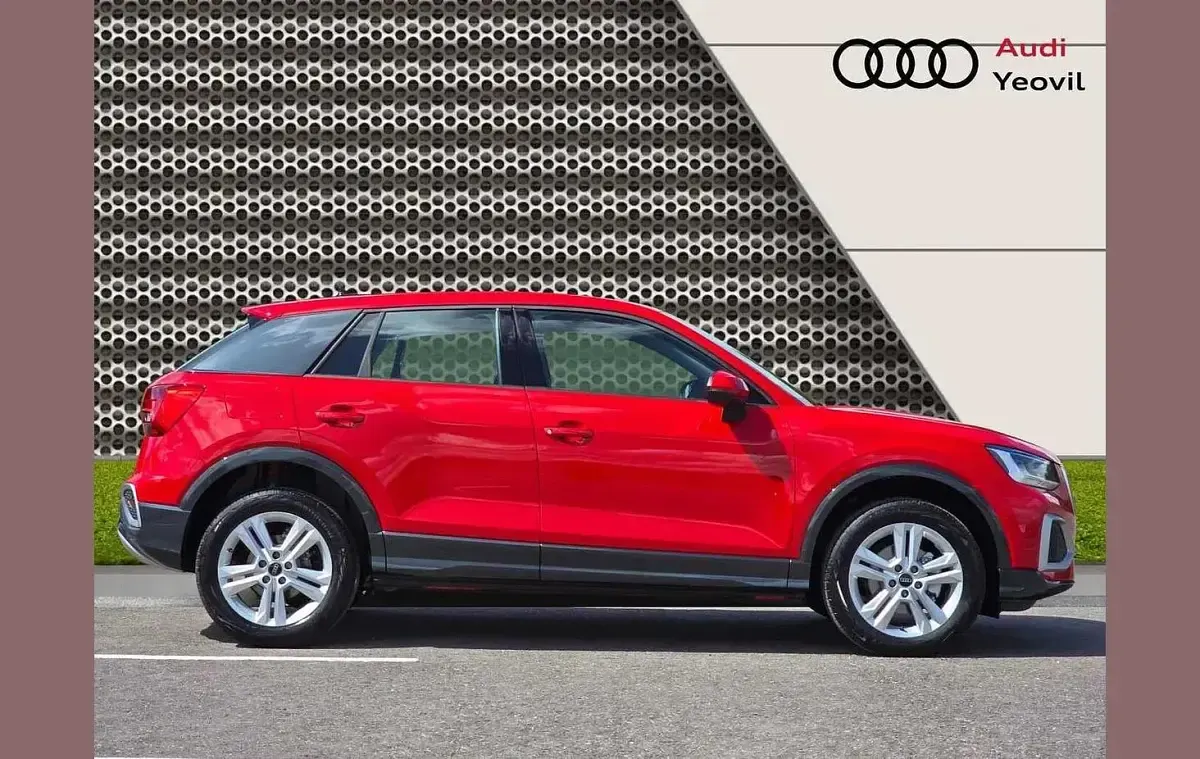 Used Audi Q2 Sport 147 HP (108 kW) 2026 Red SUV
