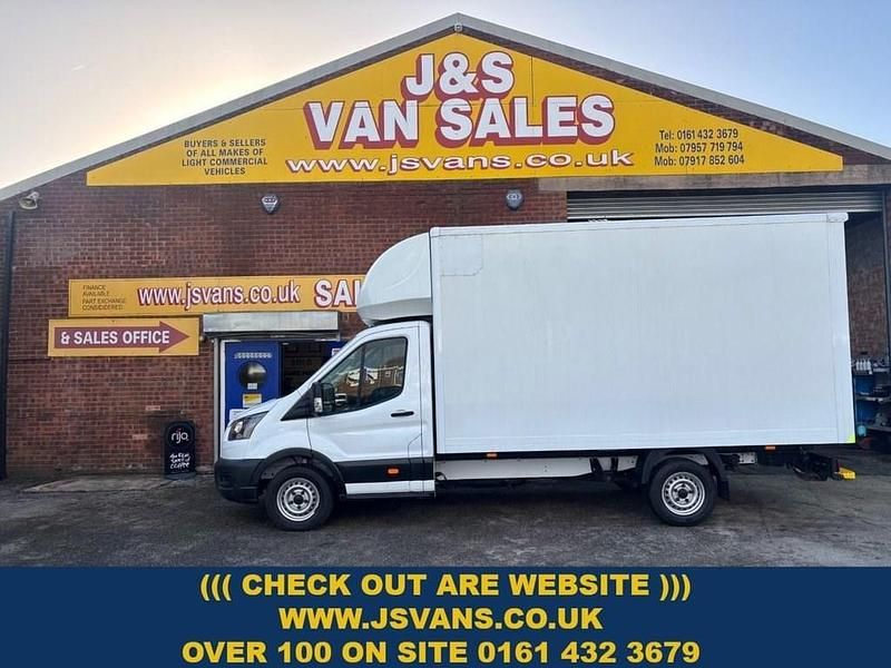 White Used 2022 Ford Transit Hatchback | £10,995 (Super price) - Image 1/4