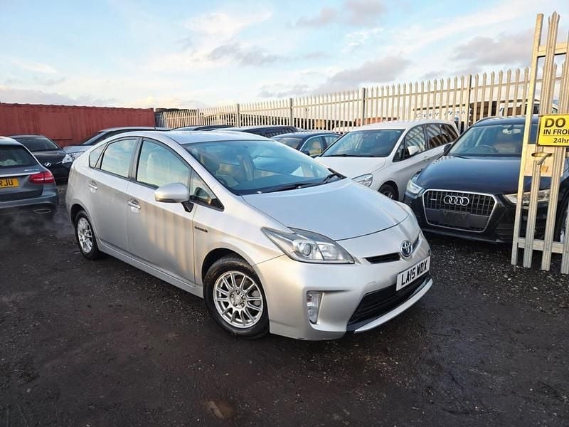 Silver Used 2015 Toyota Prius T4 Hatchback | £4,495 (Super price) - Image 1/4