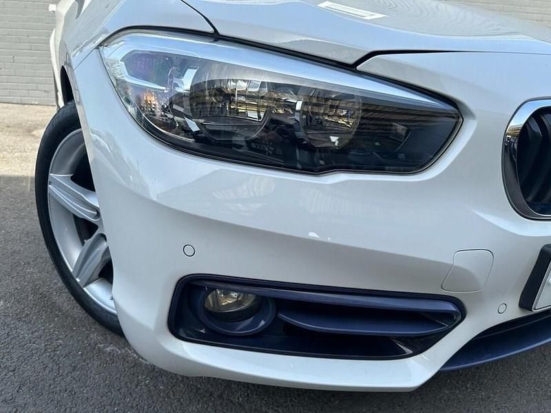 Used BMW 118 Sport Line 2019 White Hatchback