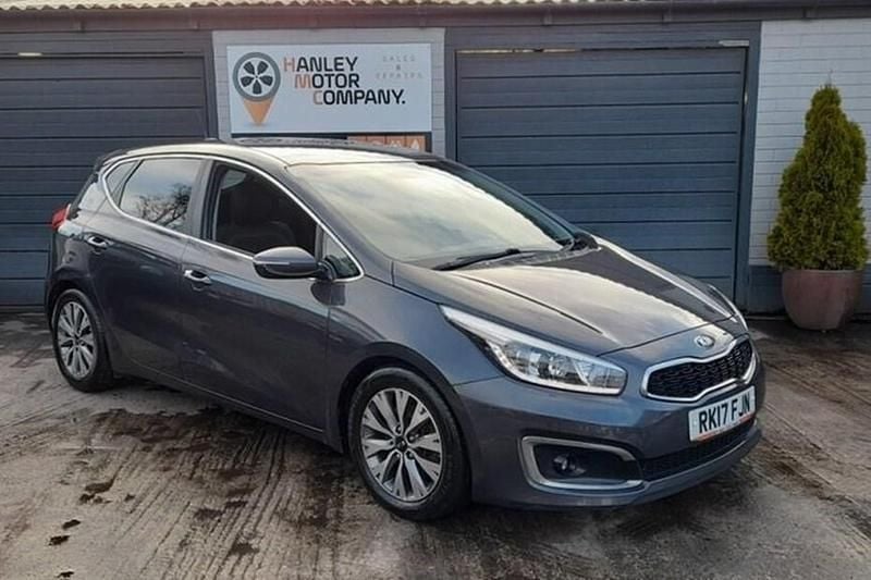 Used Kia Ceed 134 HP (98 kW) 2017 Silver Hatchback
