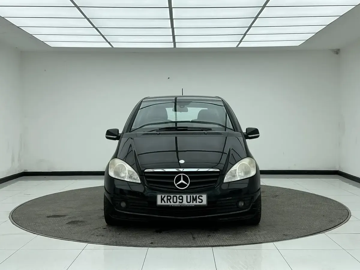 Used Mercedes A180 Classic 109 HP (80 kW) 2009 Black Hatchback