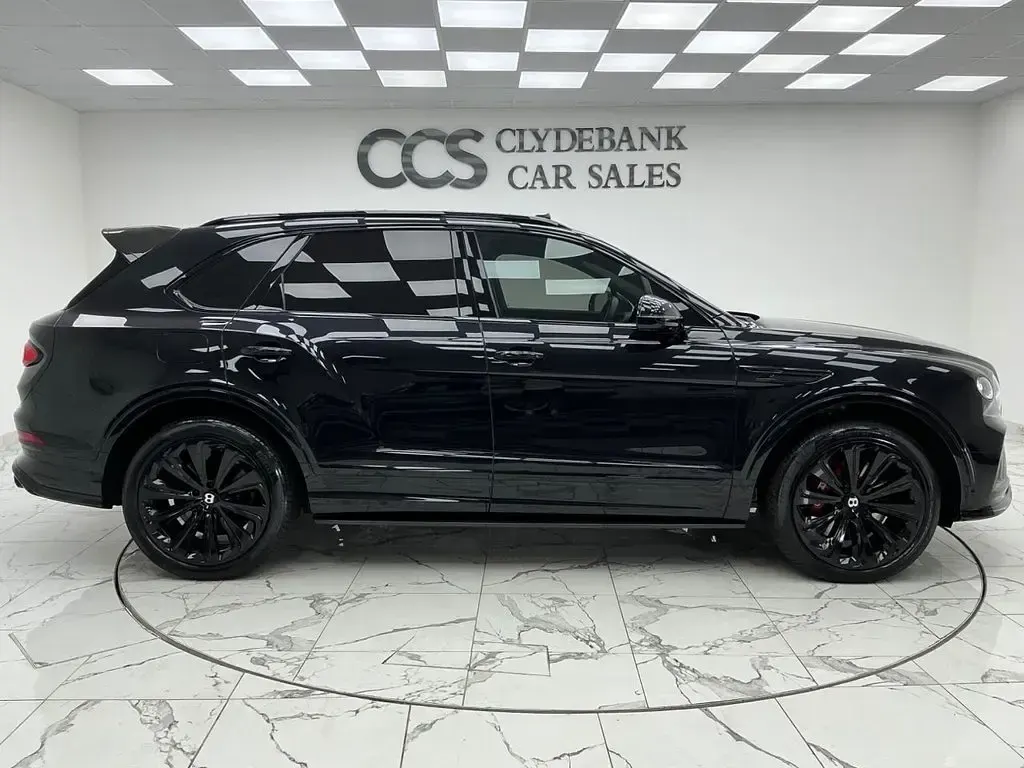 Used Bentley Bentayga 550 HP (404 kW) 2021 Black SUV
