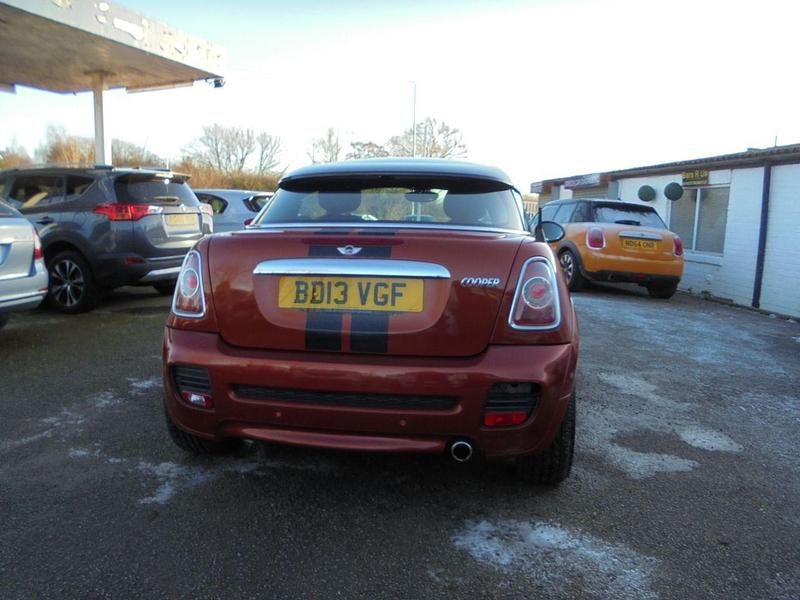 Used Mini Cooper Coupé 122 HP (89 kW) 2013 Orange Coupe