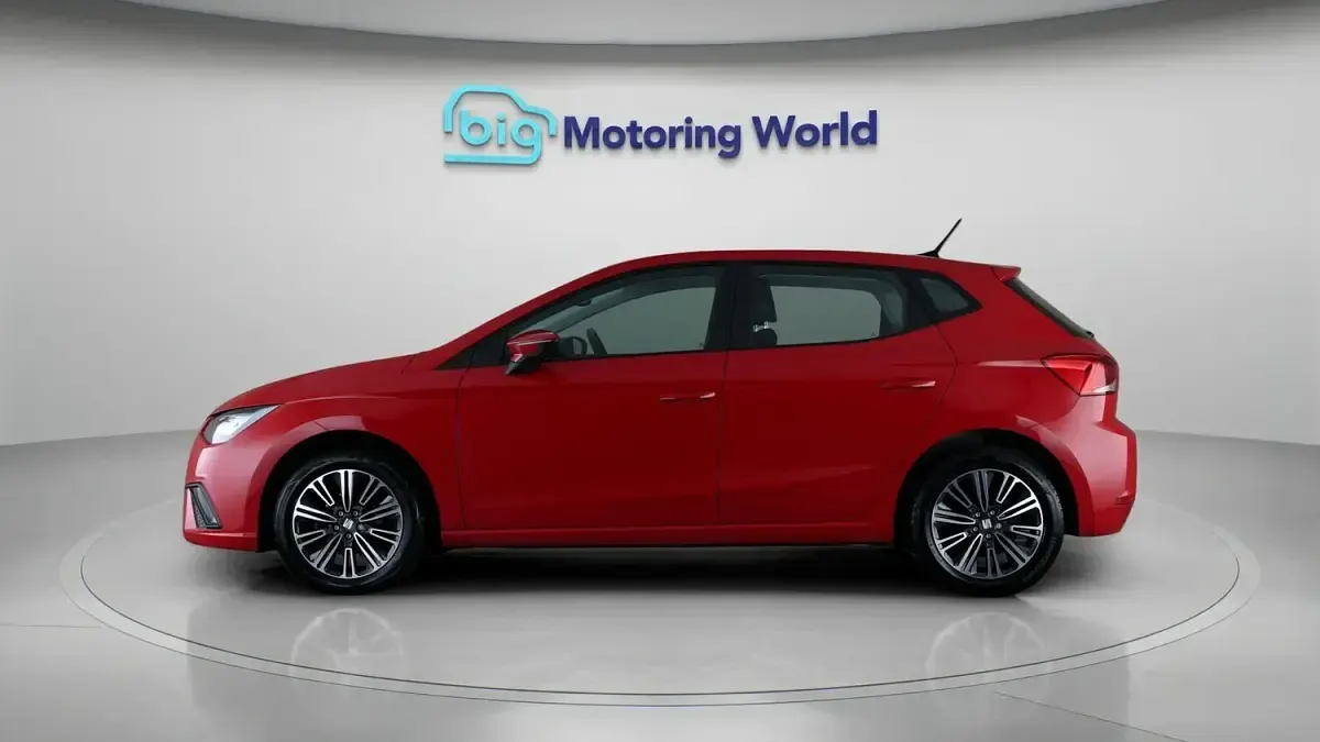Used Seat Ibiza SE Technology 94 HP (69 kW) 2023 Red Hatchback