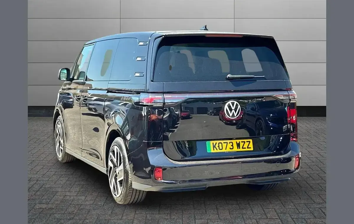 Used VW ID. Buzz Pro 150 kW (204 HP) 2024 Black MPV
