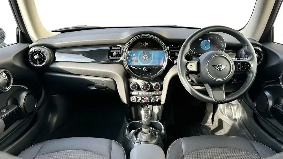 Used Mini Cooper Classic 134 HP (98 kW) 2023 Black Hatchback