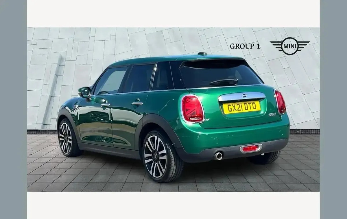 Used Mini Cooper Exclusive 134 HP (98 kW) 2021 Green Hatchback