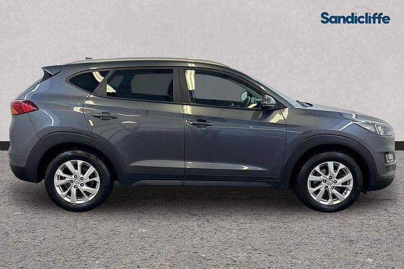 Used Hyundai Tucson SE 177 HP (130 kW) 2019 Grey SUV