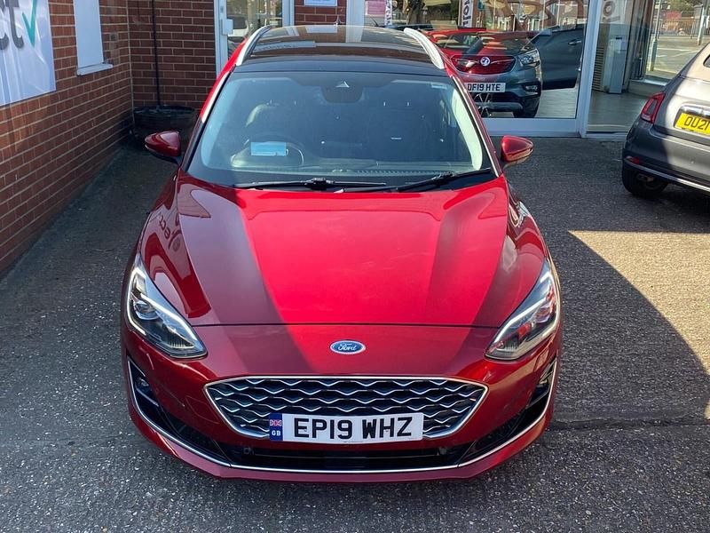 Używany Ford Focus Vignale 150 KM (110 kW) 2019 Czerwony Kombi