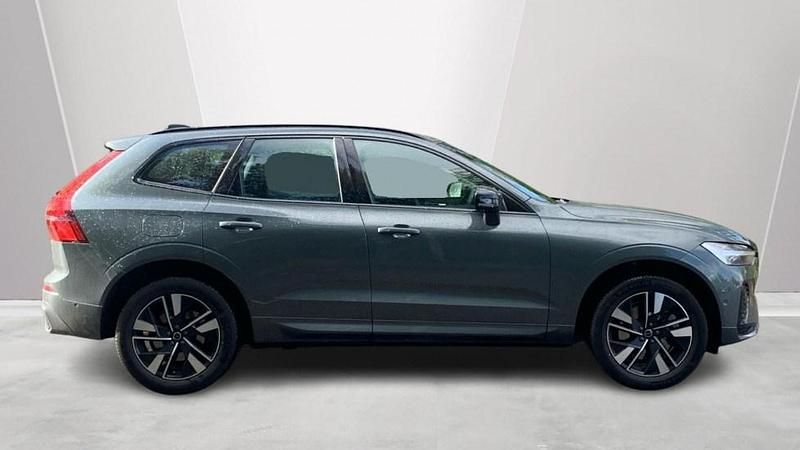 Used Volvo XC60 Plus 247 HP (181 kW) 2025 Green SUV
