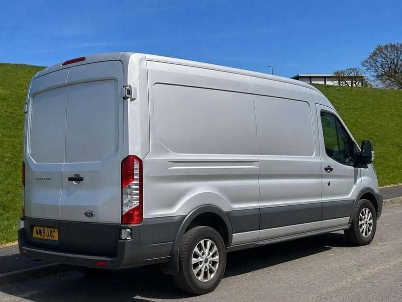 Begagnad Ford Transit 130 HK (95 kW) 2019 Silver Van