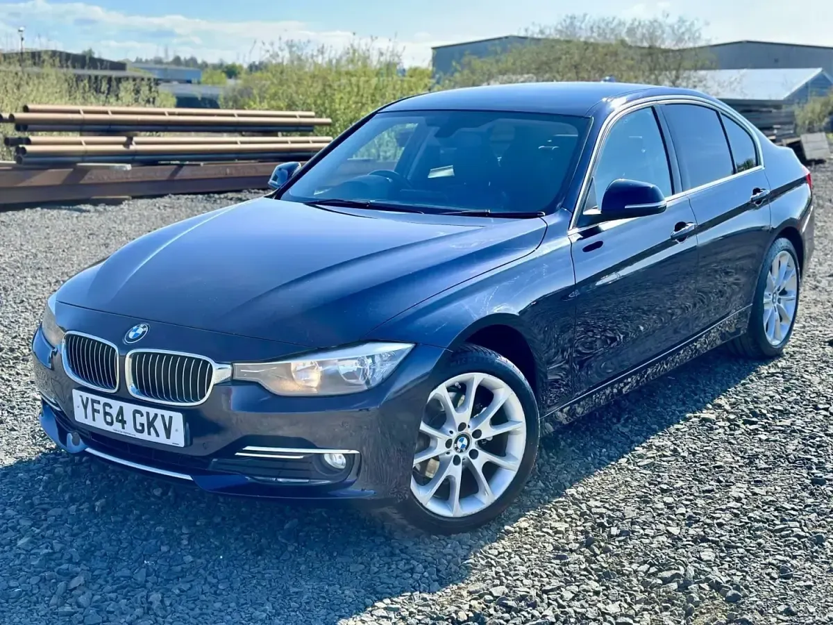 Begagnad BMW 320 Luxury Line 2014 Blå Sedan