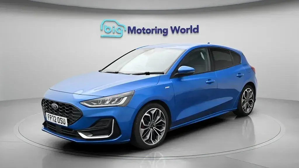 Usado Ford Focus ST-Line 120 HP (88 kW) 2023 Azul Citadino