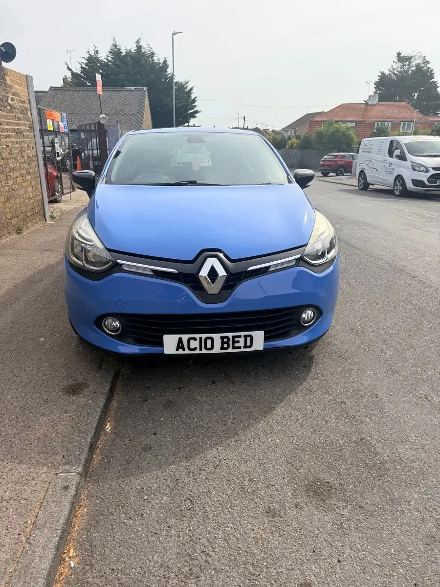 Used Renault Clio Dynamique 90 HP (66 kW) 2014 Blue Hatchback