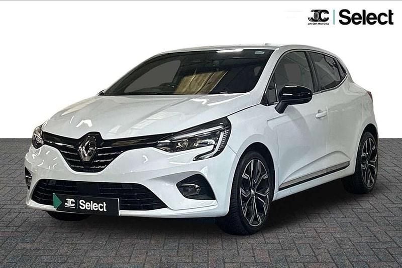 Used Renault Clio V Techno 90 HP (66 kW) 2022 White Hatchback