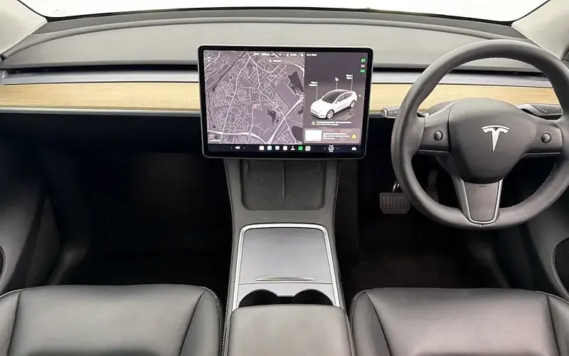 Used Tesla Model Y Long Range AWD 378 kW (514 HP) 2023 White SUV