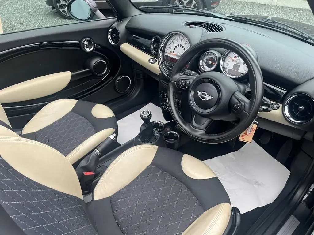 Used Mini Cooper Cabriolet 122 HP (89 kW) 2013 Black Cabriolet