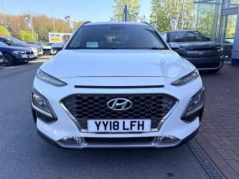 Second-hand Hyundai Kona Premium SE 120 CP (88 kW) 2018 Alb SUV