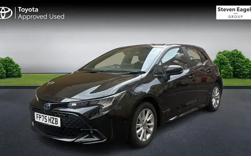 Used Toyota Corolla 178 HP (130 kW) 2025 Black Hatchback