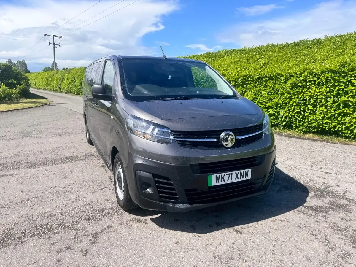 Used Vauxhall Vivaro Edition 100 kW (136 HP) 2021 Grey MPV
