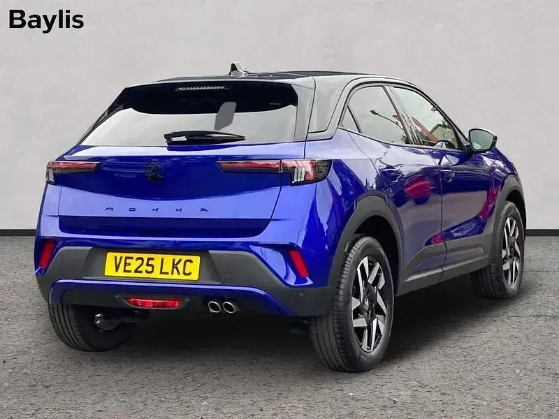 Second-hand Vauxhall Mokka 130 CP (95 kW) 2025 Albastru SUV