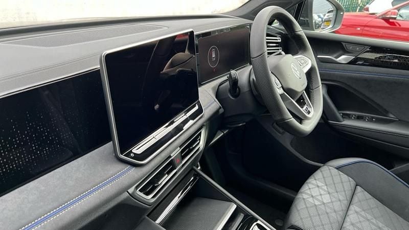 Used VW Tiguan R-line 204 HP (150 kW) 2026 Grenadilla black metallic SUV