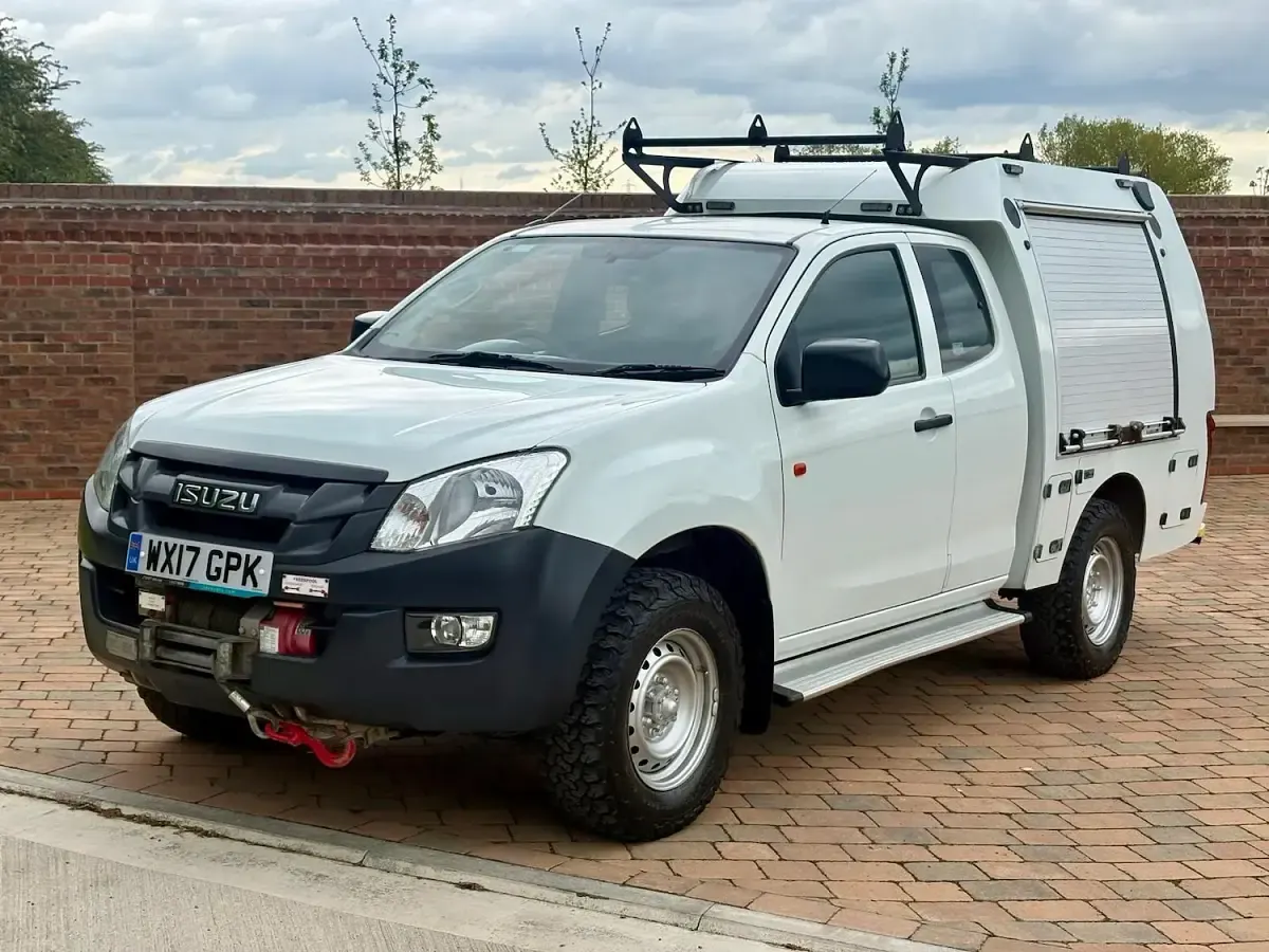 Used Isuzu D-Max 2017 White Pickup