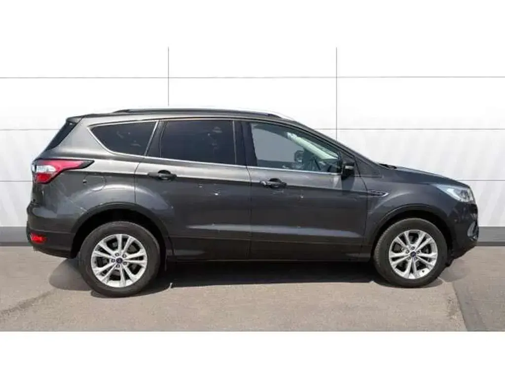 Used Ford Kuga Titanium 120 HP (88 kW) 2017 Grey SUV