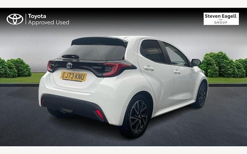 Used Toyota Yaris Hybrid Design 116 HP (85 kW) 2025 Hatchback