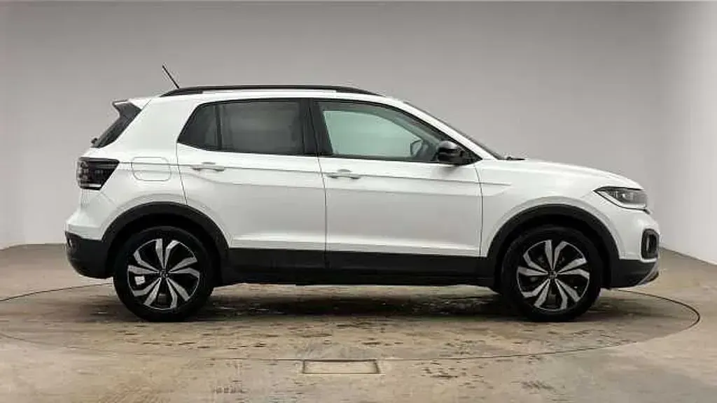 Usado VW T-Cross Black Edition 95 HP (69 kW) 2023 Branco SUV