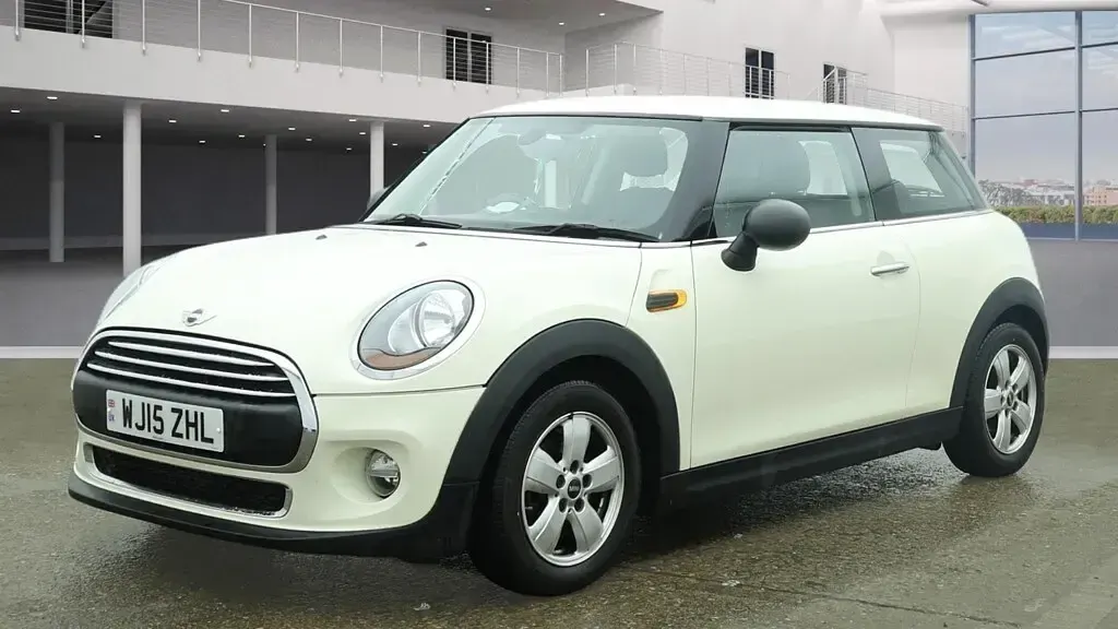 Used Mini ONE Hatch 2015 White Hatchback