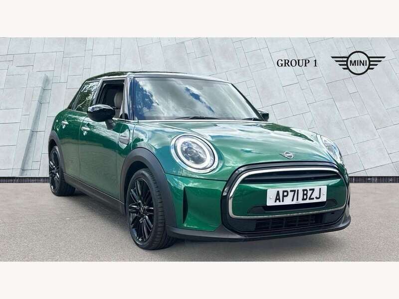Green Used 2021 Mini Cooper Exclusive Hatchback | £18,269 (A bit pricey) - Image 1/4