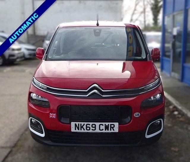 Used Citroën Berlingo Feel 130 HP (95 kW) 2019 Red MPV