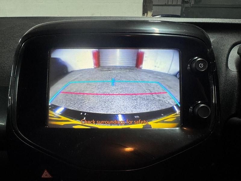 Used Toyota Aygo x-press 2018 Grey Hatchback