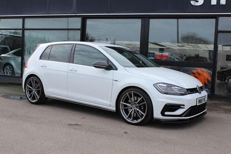 Used VW Golf VII R 310 HP (228 kW) 2018 White Hatchback
