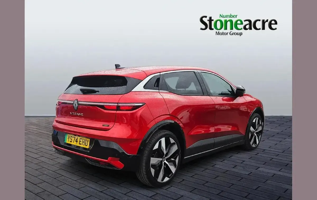 Used Renault Megane E-Tech Komfort 160 kW (218 HP) 2024 Red Hatchback