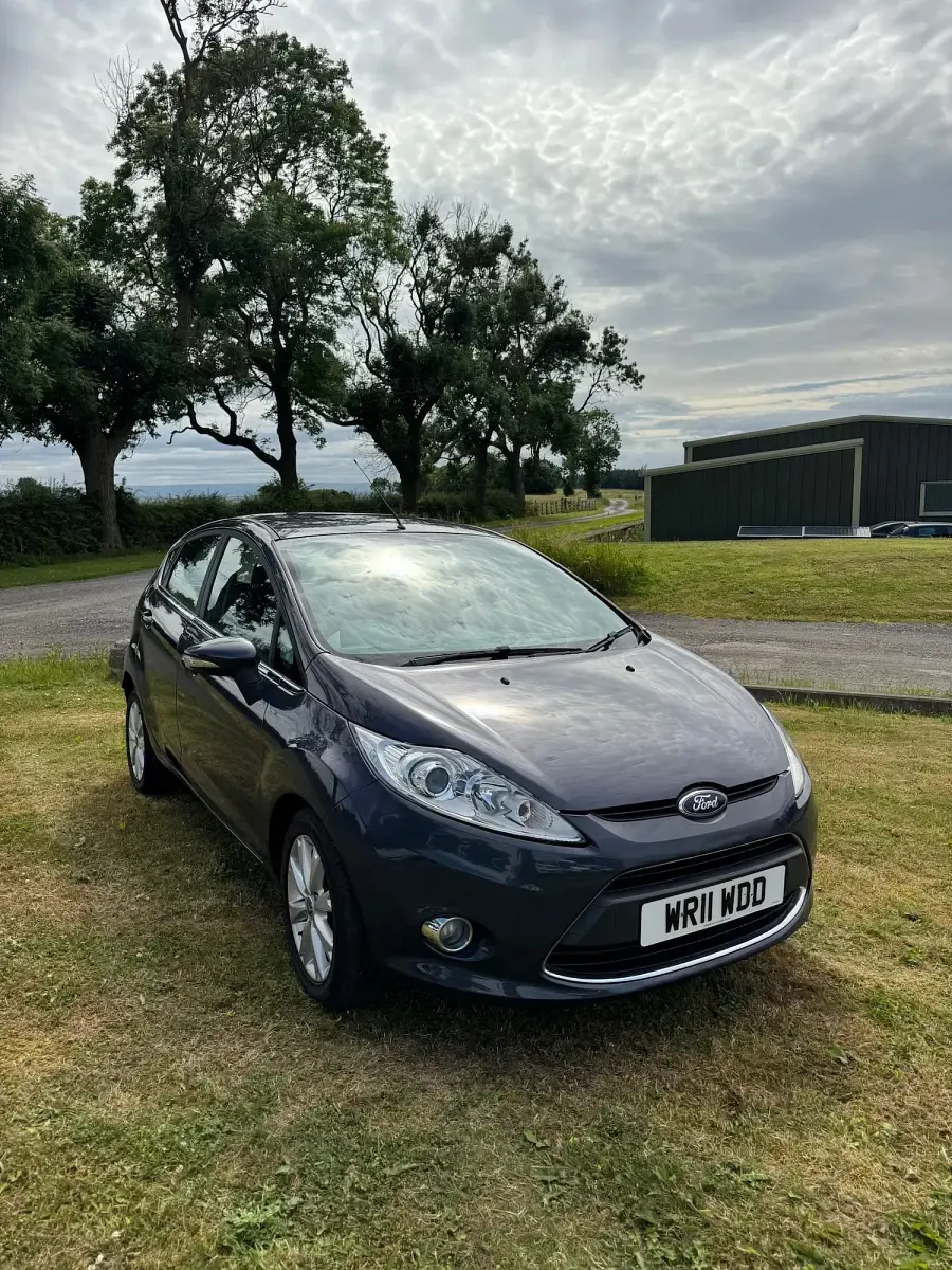 Used Ford Fiesta Zetec 2011 Grey Hatchback