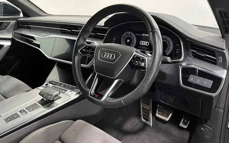 Used Audi A6 S-Line 204 HP (150 kW) 2019 Blue Sedan