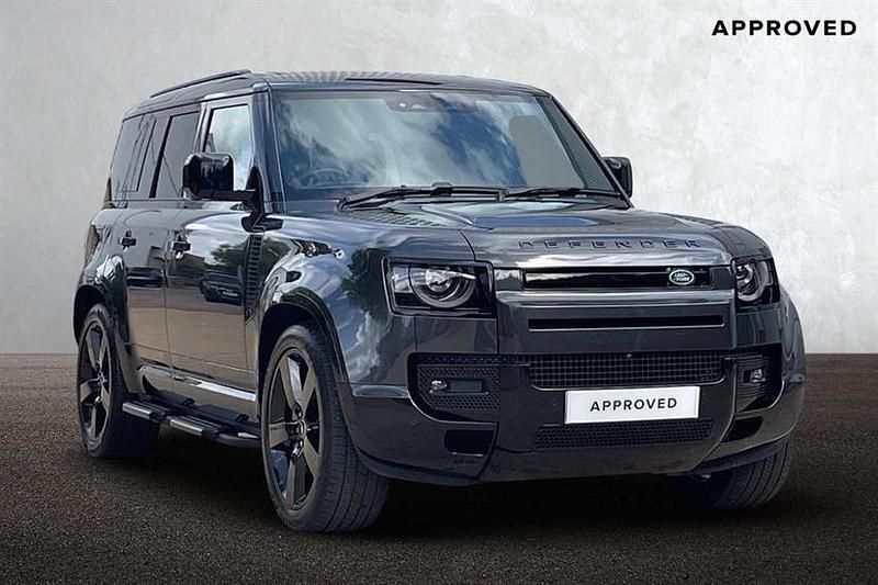 Carpathian grey Used 2025 Land Rover Defender HSE Dynamic SUV | £82,150 - Image 1/4