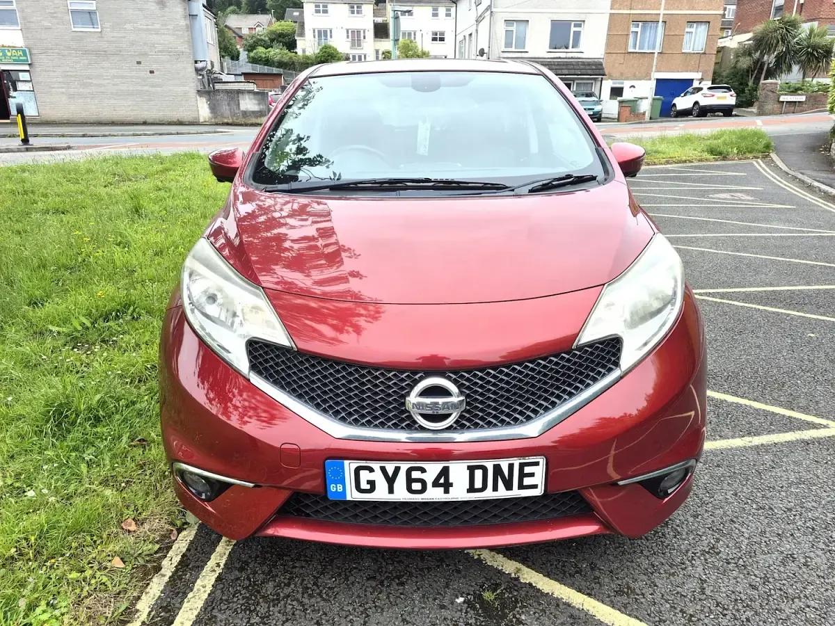 Used Nissan Note Pack 98 HP (72 kW) 2014 Red Hatchback