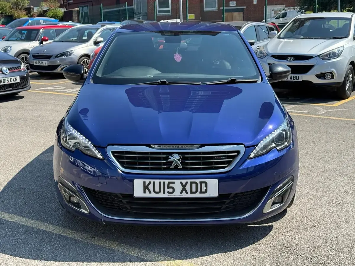 Used Peugeot 308 GT-line 130 HP (95 kW) 2015 Blue Hatchback