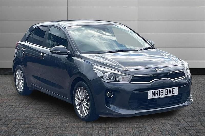 Used Kia Rio 99 HP (72 kW) 2019 Grey Hatchback