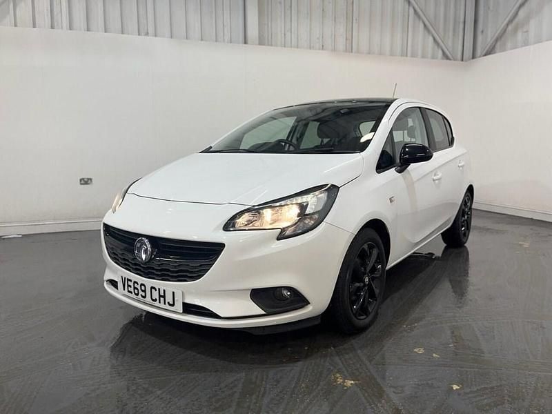 Used Vauxhall Corsa S 90 HP (66 kW) 2019 White Hatchback