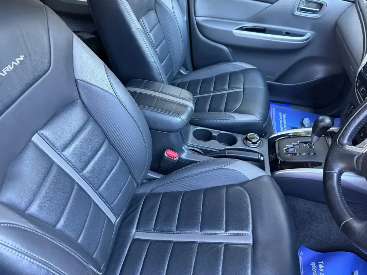 Used Mitsubishi L200 181 HP (133 kW) 2017 Grey Pickup
