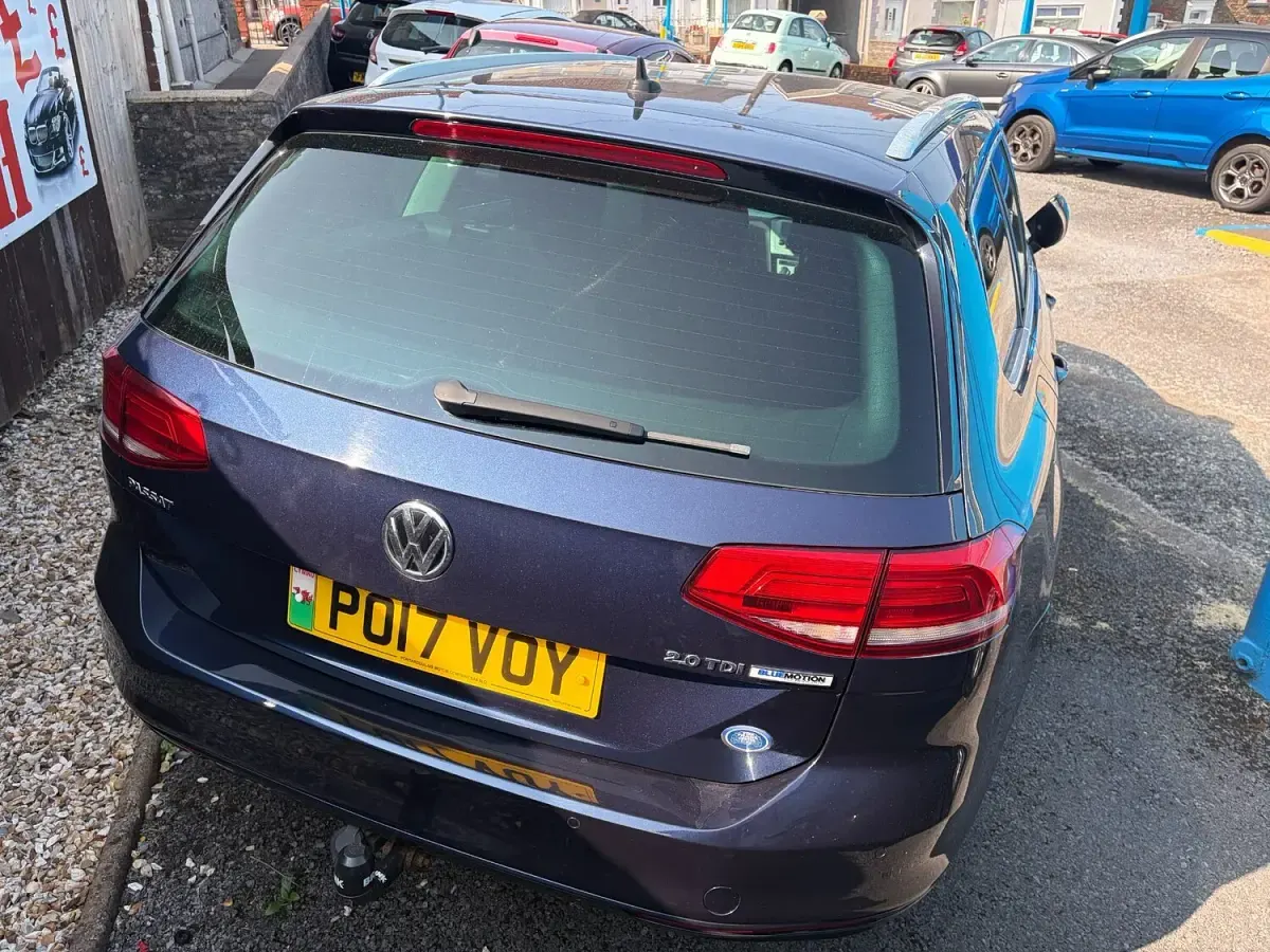 Used VW Passat Business 150 HP (110 kW) 2017 Blue Estate