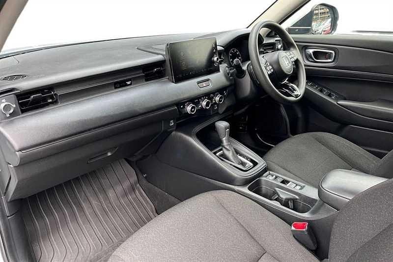 Used Honda HR-V Elegance 131 HP (96 kW) 2023 White SUV